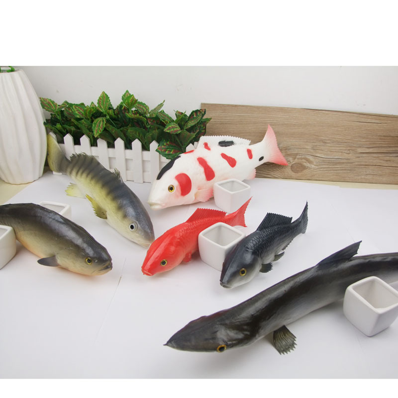 Simulated Fish Model Artificia - مراجعة Party Games Graduation وسعره