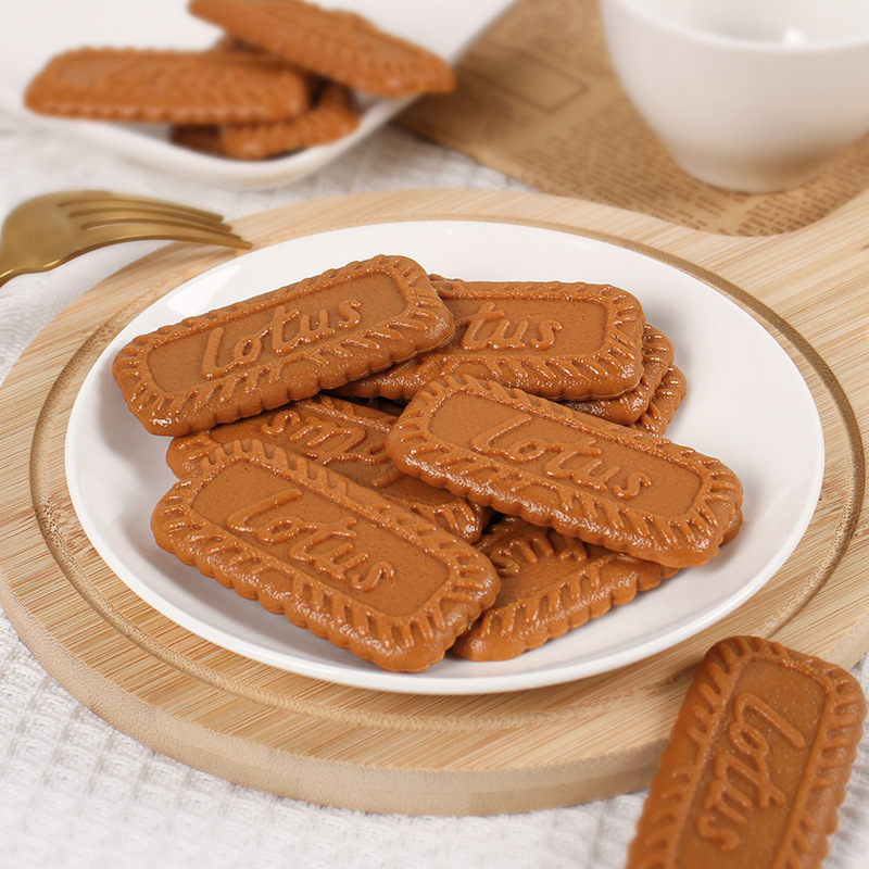 Simulation Cookies Fake Cake A - مراجعة Party Games Graduation وسعره