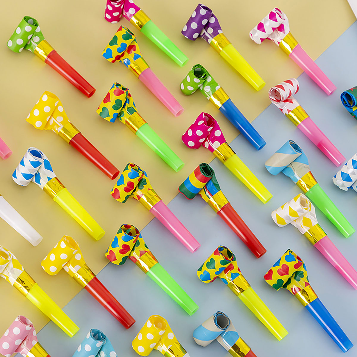 30PCS Colorful Whistles Toy Fu - مراجعة Party Games Graduation وسعره