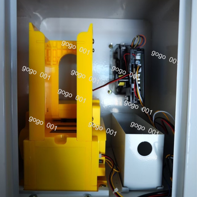 Coin Operated Card Dispenser B - مراجعة Party Games Using Cards وسعره